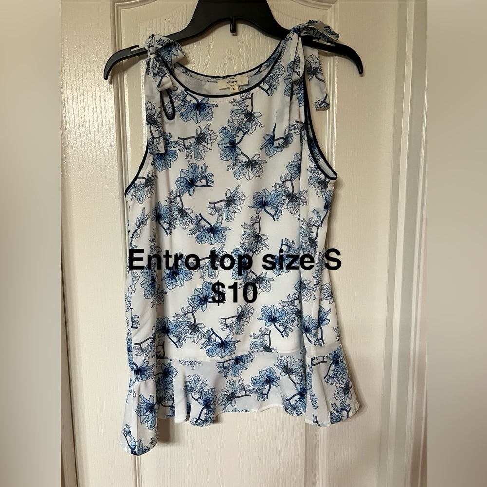 Entro White and Blue Floral Blouse